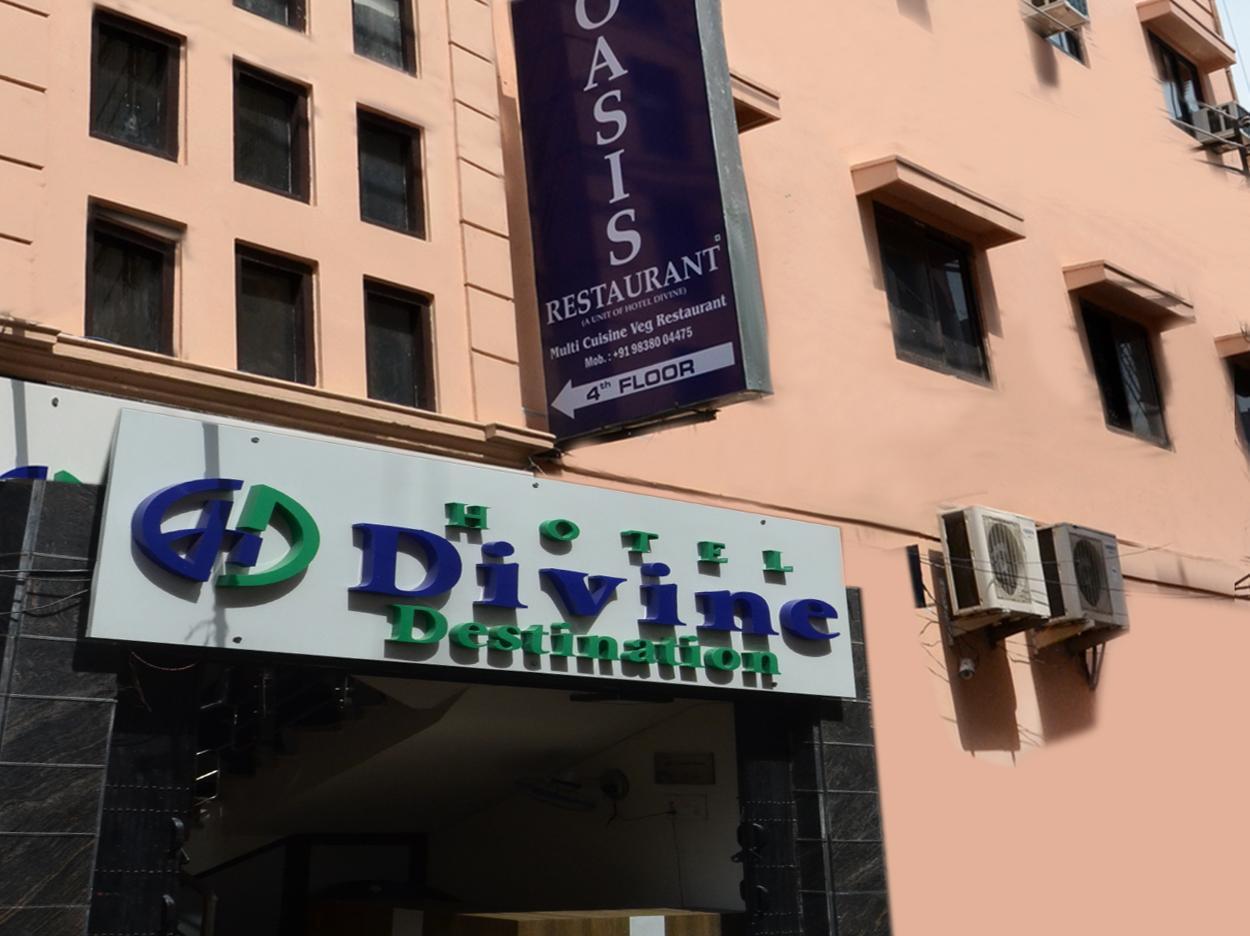 Divine Destination Hotel Varanasi Bagian luar foto