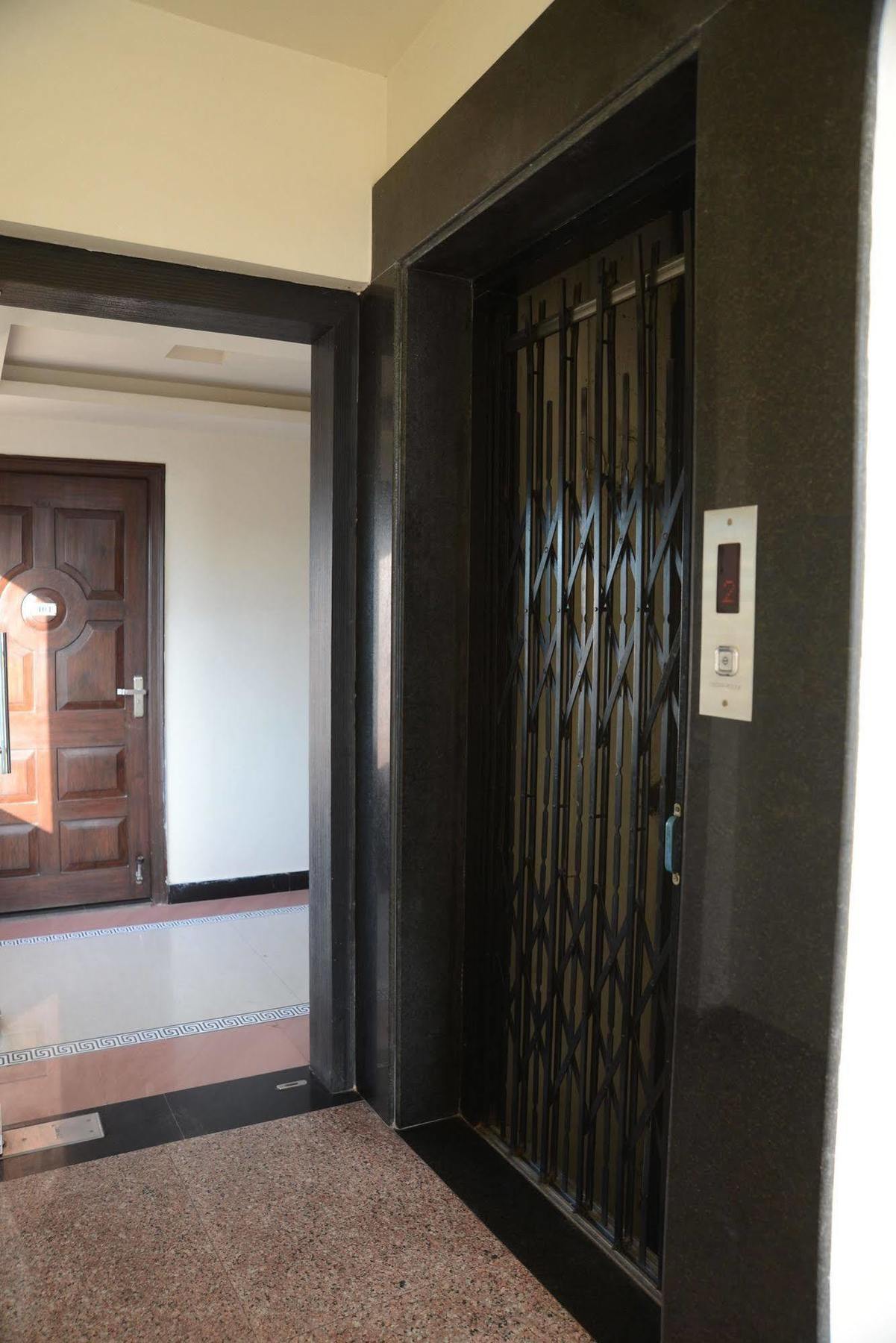 Divine Destination Hotel Varanasi Bagian luar foto